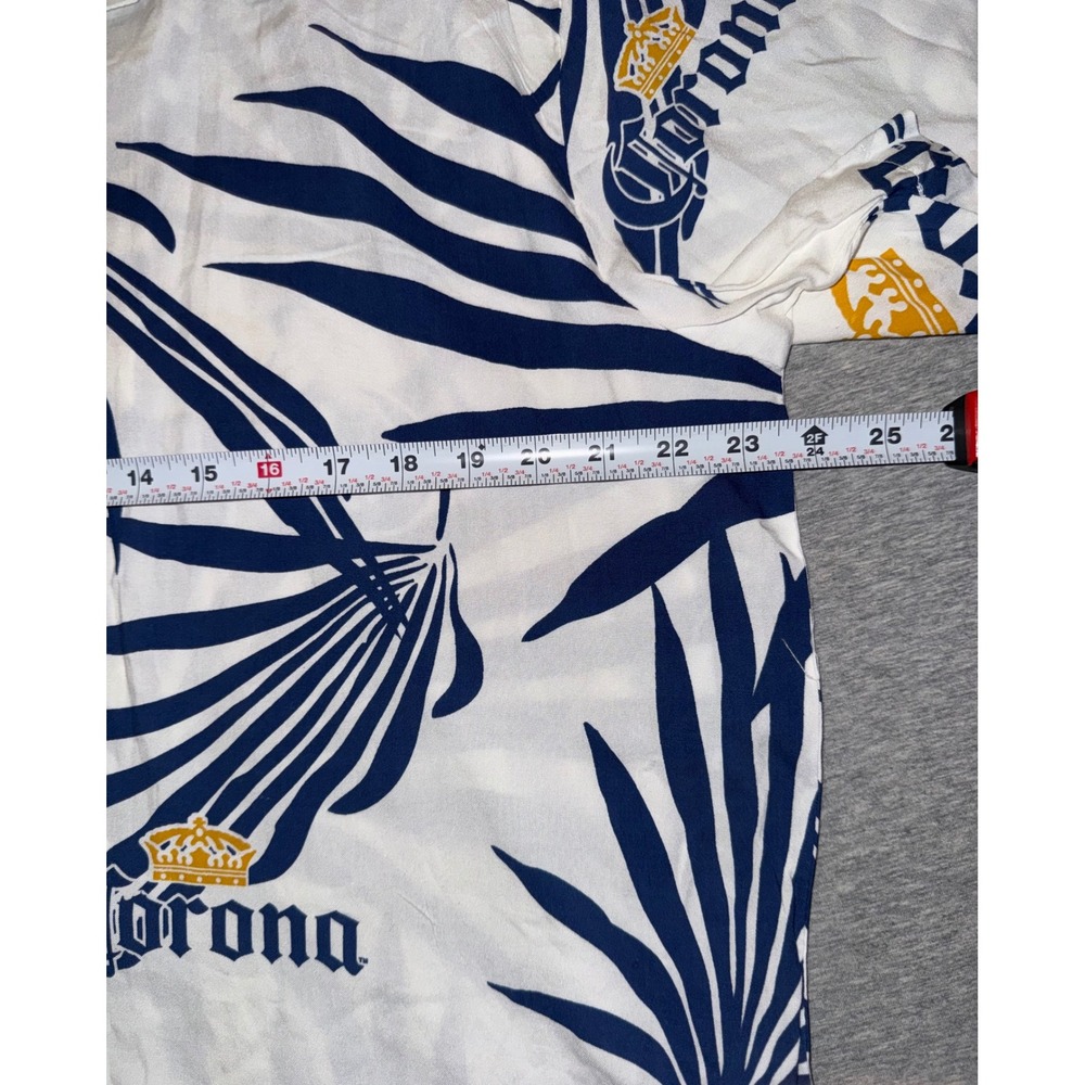 Corona Extra Men Button Up Shirt Size XL Lightweight Tropical Beach Summer Party - Picture 5 of 6